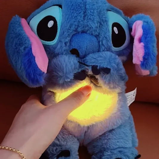 Disney Stitch Anime Pluszowa lalka z oświetleniem Muzyka Poduszka powietrzna Kawaii Uspokajająca zabawka Dziecko do spania Peluche Dla dzieci Prezent